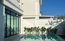 Новая двухуровневая вилла с бассейном и меблировкой в Банг Тао, Пхукет, Таиланд за $892 000