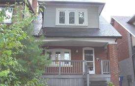 Дом в городе на Хиллсдейл-авеню Запад, Торонто, Онтарио,  Канада за C$1 787 000