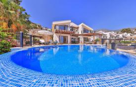 Красивая вилла с бассейном и панорамным видом в 50 метрах от моря, в центре Калкана, Турция за $7 300 в неделю