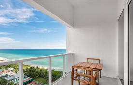 Стильный пентхаус с видом на океан в резиденции на первой линии от пляжа, Майами-Бич, Флорида, США за 4 374 000 €