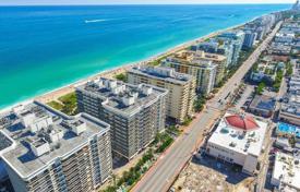 Уютная квартира с видом на океан в резиденции на первой линии от пляжа, Сарфсайд, Флорида, США за $1 046 000
