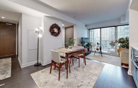 Квартира на Батерст-стрит, Торонто, Онтарио,  Канада за C$795 000