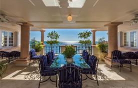 Стильные солнечные апартаменты на первой линии от океана в Фишер Айленд, Флорида, США за 9 146 000 €