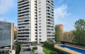 Двухкомнатная квартира с террасой в охраняемой резиденции с бассейном и тренажерным залом, рядом с пляжем, Барселона, Испания за 549 000 €