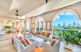 Роскошный пентхаус в классическом стиле всего в шаге от океана, Майами-Бич, Флорида, США за 11 857 000 €