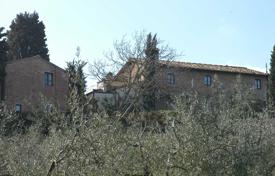 Дом с бассейном и ферма в Монтайоне, Флоренция, Тоскана. Цена по запросу