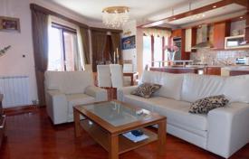Меблированная двухэтажная квартира с видом на море, Ичичи, Хорватия за 360 000 €