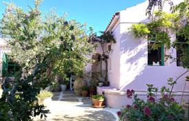 Традиционный дом с садом и гостевым домиком на Пелопоннесе, Греция за 285 000 €