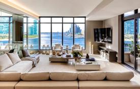 Меблированные апартаменты с парковкой, террасой и видом на море в здании с бассейном и спа-центром, Фишер-Айленд, США за $8 500 000