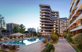 Новая резиденция с двумя бассейнами рядом со станциями метро, Измир, Турция за От $206 000