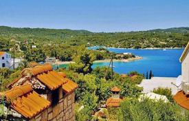 Красивая вилла с бассейном и садом рядом с морем, Шолта, Хорватия за 500 000 €