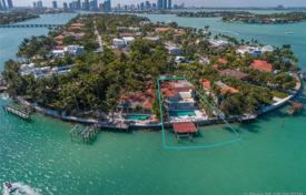 Роскошная вилла с бассейном, террасой и видом на залив, Майами-Бич, США за 6 434 000 €