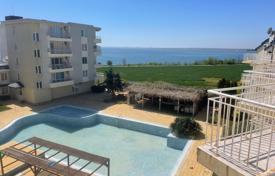 Двухуровневый апартамент с видом на море в комплексе в Равде за 55 000 €