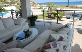 Шикарная вилла с 5 спальнями в заповеднике Алагади на берегу моря за 1 810 000 €