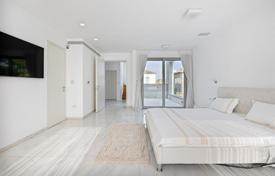 Роскошная вилла в пешей доступности от моря в престижном комплексе «Гали Техелет», Герцлия, Израиль за $7 659 000