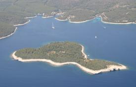Участок под строительство на первой линии моря рядом с островом Корчула, Хорватия за 1 050 000 €