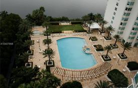 Меблированная дизайнерская квартира с видом на океан в Авентуре, Флорида, США за 1 471 000 €