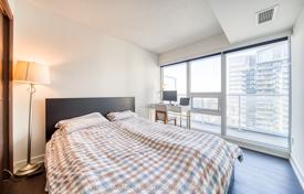Квартира на Батерст-стрит, Торонто, Онтарио,  Канада за C$798 000