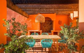 Элитные апартаменты с джакузи и частным садом, Марбелья, Испания за 1 300 000 €