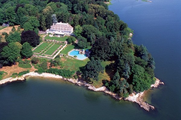 Самый дорогой дом в Америке: в сеть попали снимки роскошного особняка-дворца (фото)