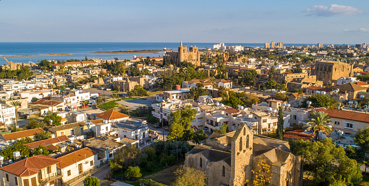 Недвижимость на Кипре купить у моря недорого. Цены в рублях. Фото