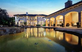 Обновленная современная вилла с участком, бассейном, гаражами и террасой, Пайнкрест, США за $4 800 000