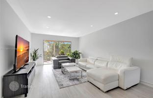 2-комнатная квартира в кондо 107 м² в Коконат Крик за $350 000