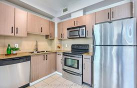 6-комнатная квартира в Янг-стрит, Канада за C$1 113 000