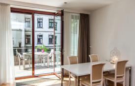 Трехкомнатная квартира с террасой и парковкой в пешей доступности от Старой Риги за 195 000 €