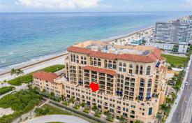 Стильные апартаменты с видом на океан в резиденции на первой линии от пляжа, Холливуд, Флорида, США за $1 898 000