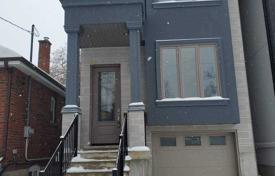 Дом в городе в Скарборо, Торонто, Онтарио,  Канада за C$1 411 000
