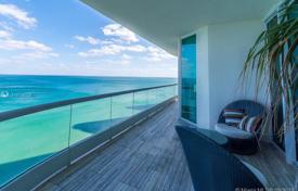 Современные апартаменты с видом на океан в резиденции на первой линии от пляжа, Санни Айлс Бич, Флорида, США за $1 725 000