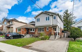 Дом в городе в Восточном Йорке, Торонто, Онтарио,  Канада за C$1 510 000