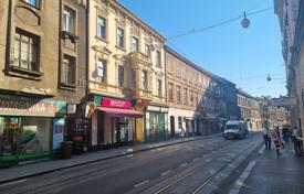 Продажа, Загреб, Илица, 5-комнатная квартира, лоджия за 450 000 €