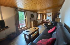 Квартира с сауной и гаражом в 200 метрах от горнолыжного склона, Межев, Франция за 350 000 €