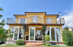 4-комнатный дом 140 м² в Порече за 520 000 €