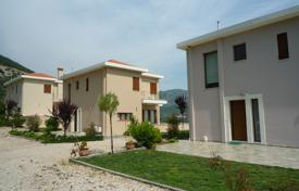 Комплекс из трех домов с личными бассейнами в Эпидавре, Пелопоннес, Греция за 3 200 € в неделю