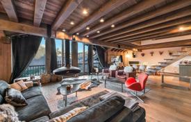 Меблированные двухуровневые апартаменты с террасой и видом на горы, Куршевель, Савойя, Франция за 3 550 000 €