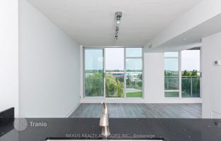 6-комнатная квартира на Квинс Квей Запад за C$1 030 000