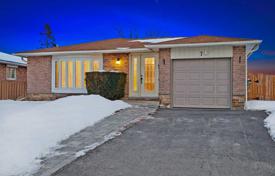 Дом в городе в Скарборо, Торонто, Онтарио,  Канада за C$1 448 000