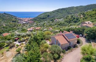 11-комнатная вилла в Савоне за 845 000 €