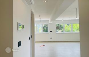 5-комнатная квартира 171 м² в Ровине. Цена по запросу
