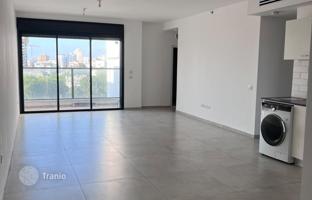 5-комнатная квартира 106 м² в Бат-Ям за $948 000