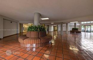 2-комнатная квартира в кондо 109 м² в Вест-Энде за $339 000