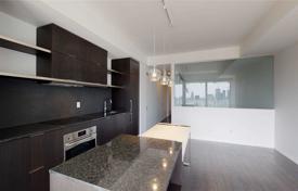 Квартира в Янг-стрит, Торонто, Онтарио,  Канада за C$1 063 000