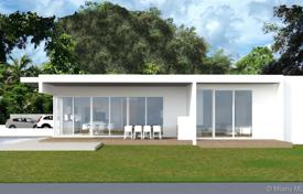 Современная вилла с задним двором, бассейном и террасой, Майами, США за $2 450 000