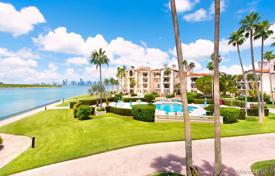 Отремонтированные апартаменты на берегу океана в Фишер Айленд, Флорида, США за $2 997 000