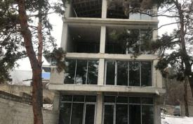 Дом в городе в Сабуртало, Тбилиси (город), Тбилиси,  Грузия за $430 000