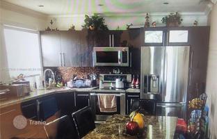 4-комнатный дом 224 м² в Хайалии за $549 000
