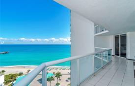 Двуспальные апартаменты на первой линии от песчаного пляжа в Санни-Айлс-Бич, Флорида, США за 697 000 €